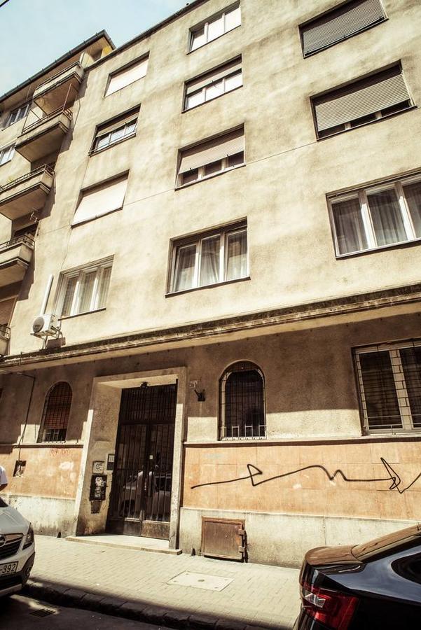 Central New Home With 3 Bedrooms, A/C And Balcony ブダペスト エクステリア 写真