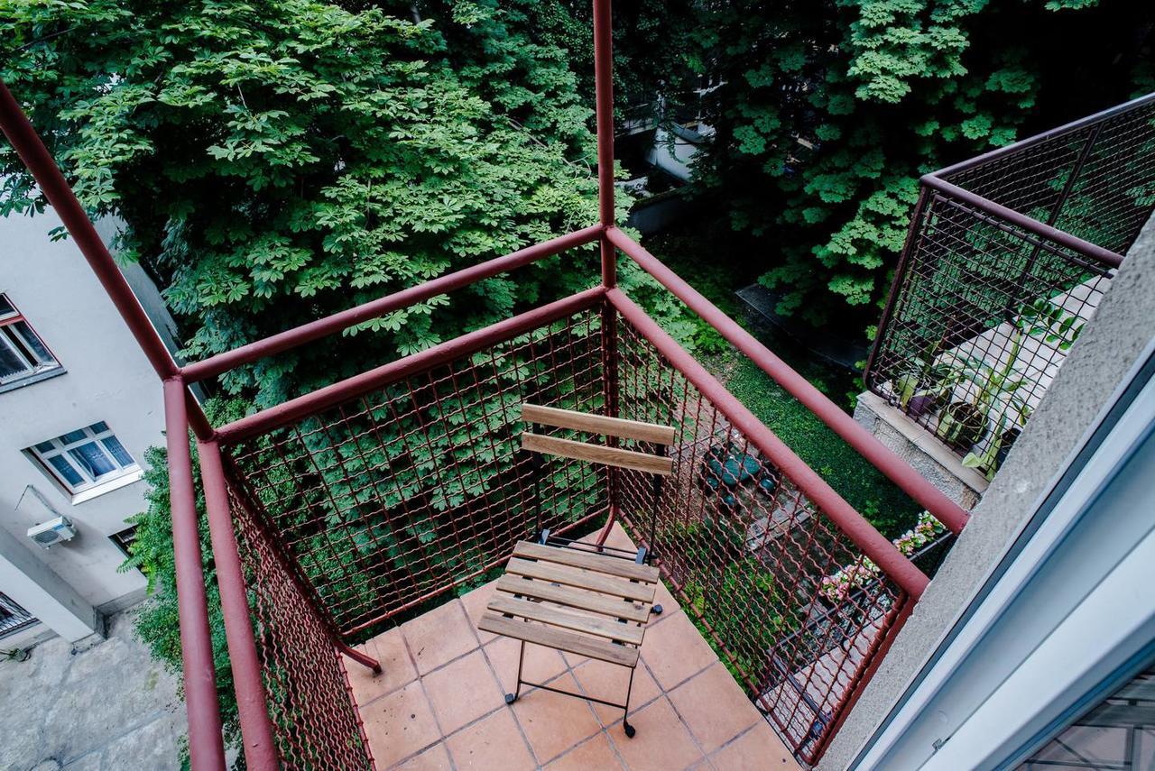 Central New Home With 3 Bedrooms, A/C And Balcony ブダペスト エクステリア 写真