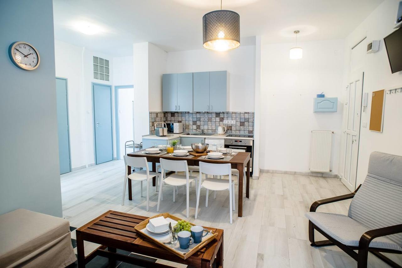 Central New Home With 3 Bedrooms, A/C And Balcony ブダペスト エクステリア 写真