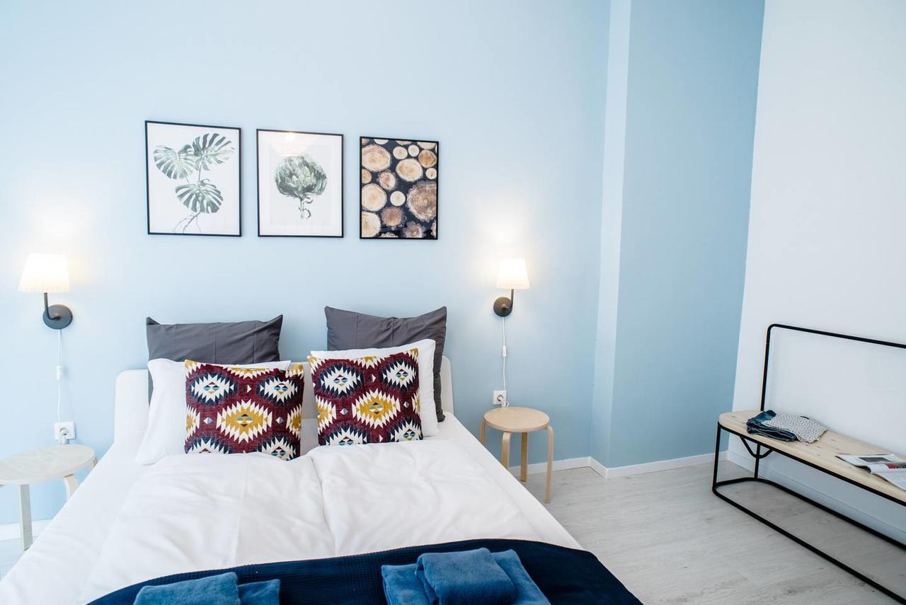 Central New Home With 3 Bedrooms, A/C And Balcony ブダペスト エクステリア 写真