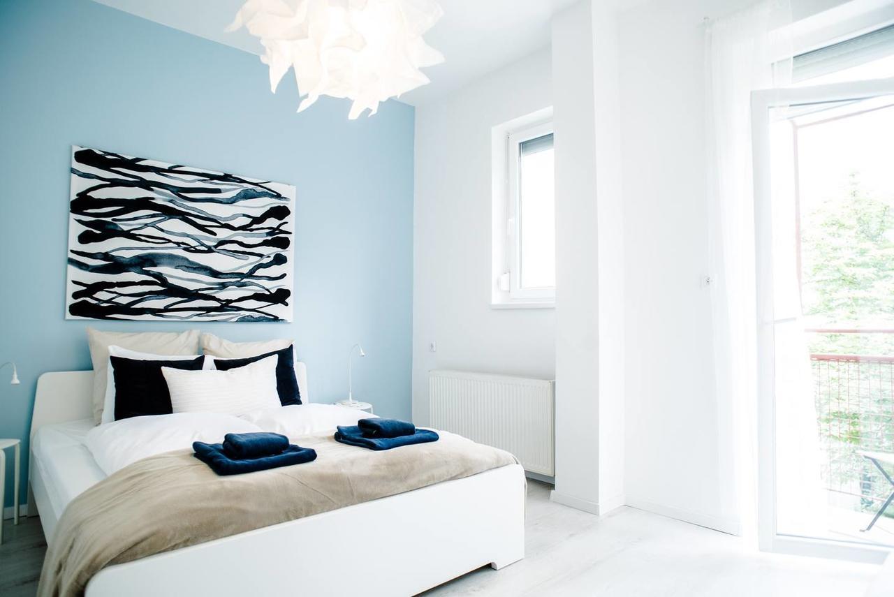 Central New Home With 3 Bedrooms, A/C And Balcony ブダペスト エクステリア 写真