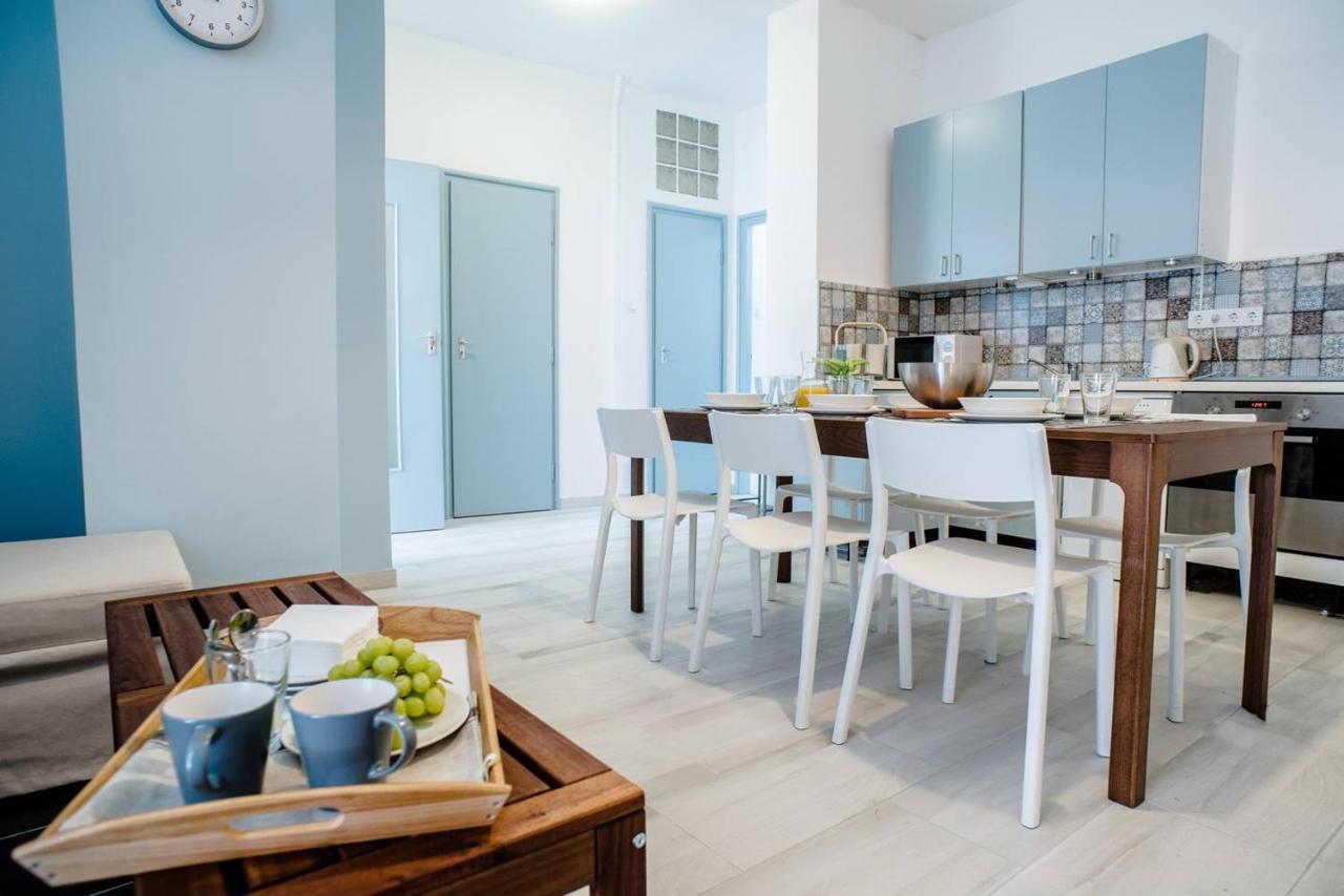 Central New Home With 3 Bedrooms, A/C And Balcony ブダペスト エクステリア 写真
